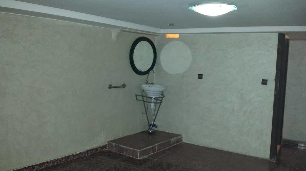 Hotel Aswan Уджда Екстер'єр фото